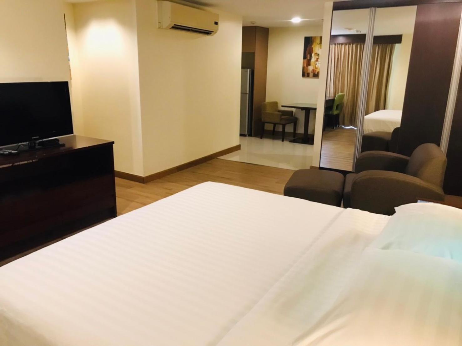 Lohas Residences Sukhumvit 2 Bangkok Szoba fotó